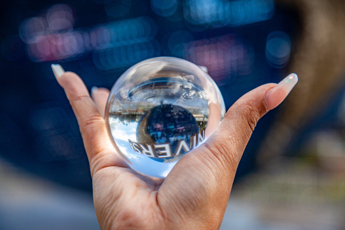 MalikMarcell's tweet photo. Which one y’all think is best? #universalorlando #lensball #730vision https://t.co/JuujA7taXz