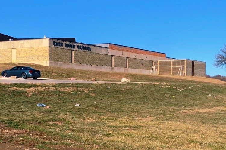 EHSenvrclub's tweet photo. Third cleanup of the year! We found a large amount of trash in the athletics parking lot—please do your part in keeping East High clean!! 🌍 https://t.co/AXkck60AWE