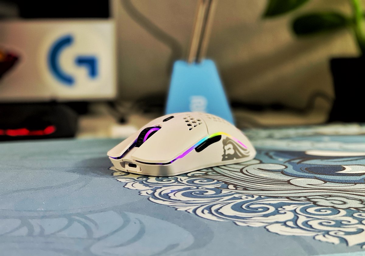 Escaldi's tweet photo. Um ok, wow. The @GloriousPCGR Model O Wireless completely took me by surprise. I started the review on it today and I’m having a hard time finding any negatives so far. Bravo 👏👏 👏.

#GloriousModelO #MOW #ModelOWireless #gamingmouse #pcgamer #gamingmice #ModelO #GloriousMouse https://t.co/GMI6ZfT9TL