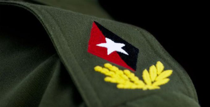 <a href="/DiazCanelB/">Miguel Díaz-Canel Bermúdez</a> <a href="/Granma_Digital/">Periódico Granma</a> Los patriotas cubanos no cedemos ante el chantaje ni la amenaza ni la fuerza. #SomosCuba #SomosContinuidad