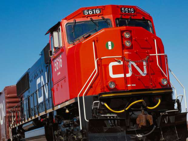 Nov 28, 1995:  @CNRailway ceases to be a federal Crown corporation with the conclusion of its initial public offering. The company had been incorporated 76 years earlier and absorbed two of the three railways serving Toronto: the Canadian Northern and the Grand Trunk. 1/3