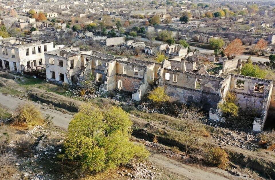 Not Dresden of 1945, but ruins of #Azerbaijan city #Aghdam once home for almost 30k people, was razed to the ground by #Armenia|n forces in 1993. 🇦🇲 #Fascism knows no moral, ethic, legal, human borders. Let 🌏 see true face of #ArmenianAggression. #DontBelieveArmenia