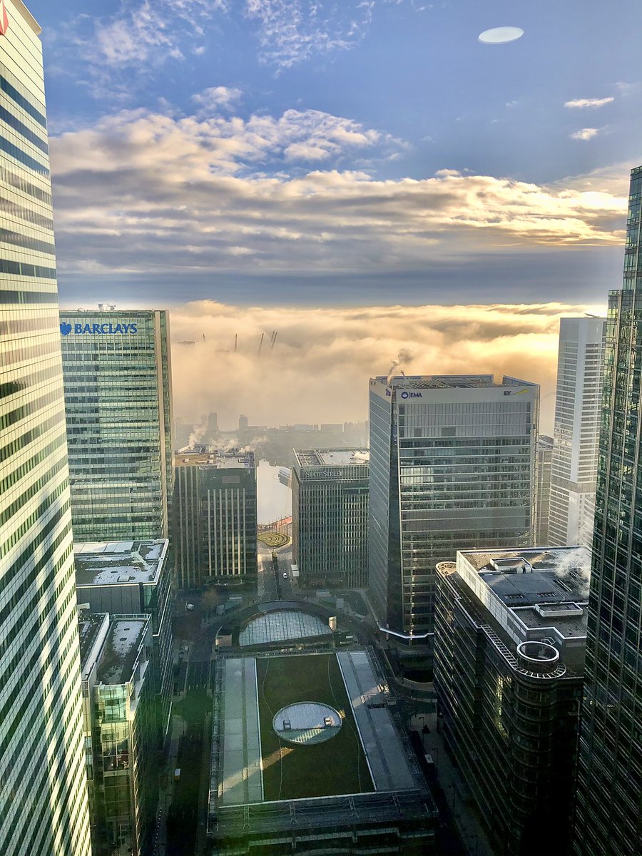 Some more pics east facing over #CanaryWharf at @Sync_Money  offices on <a href="/Level39CW/">Level39</a>