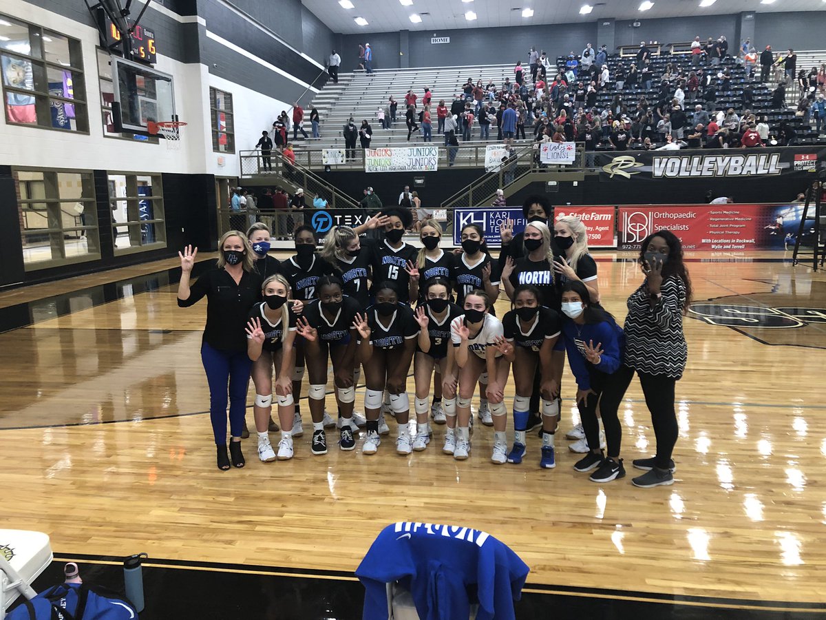 ForneyAthletics's tweet photo. Lady Falcons WIN in 5!! We are headed to ROUND 4!!!
Shout out to a really well coached Greenville team! @forneyisd @NFHS_TrueNorth @CoachJacksonTPW @PrincipalJung @hollyannperkins @VolleyballNf https://t.co/CcFTyrrCqs