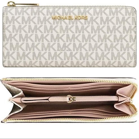 IvyPerry19's tweet photo. So good I had to share! Check out all the items I'm loving on @Poshmarkapp #poshmark #fashion #style #shopmycloset #dooneybourke #coach #michaelkors: https://t.co/dxMEAx5m3A https://t.co/pFXLh4HLAc