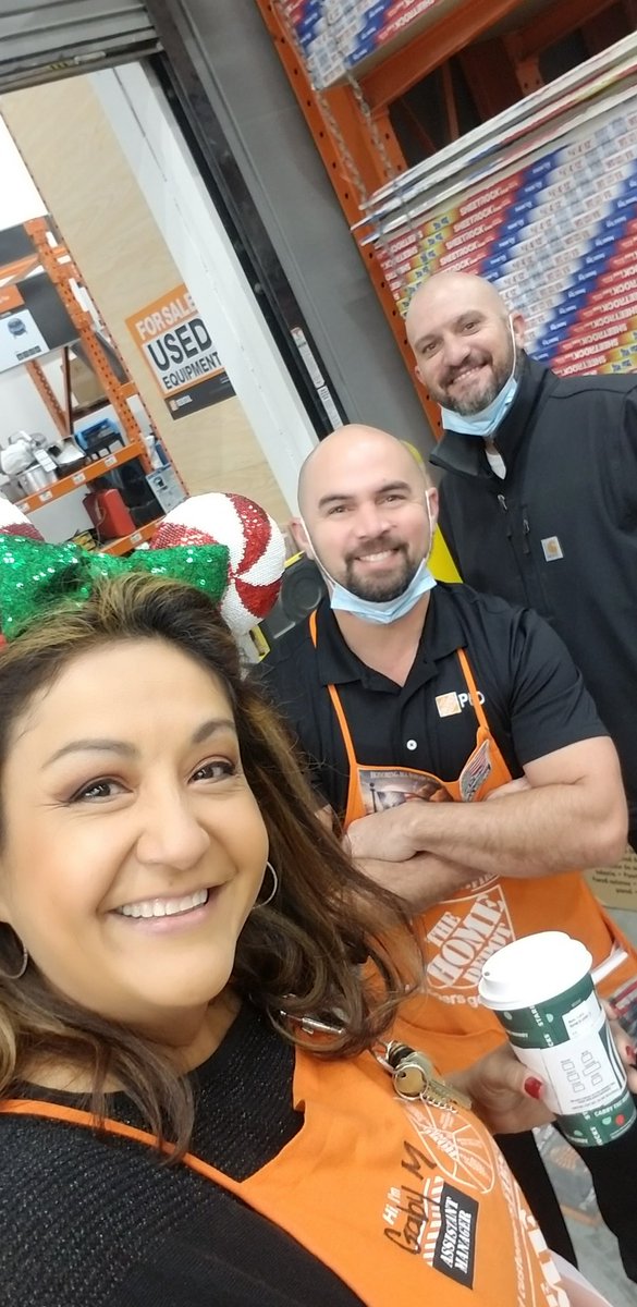 gabymarco36's tweet photo. Black Friday 2020.... let the fun begin @LemonGroveHD 
@dustin_woolsey 
@DavidAGotcher https://t.co/2ci04HfHSd
