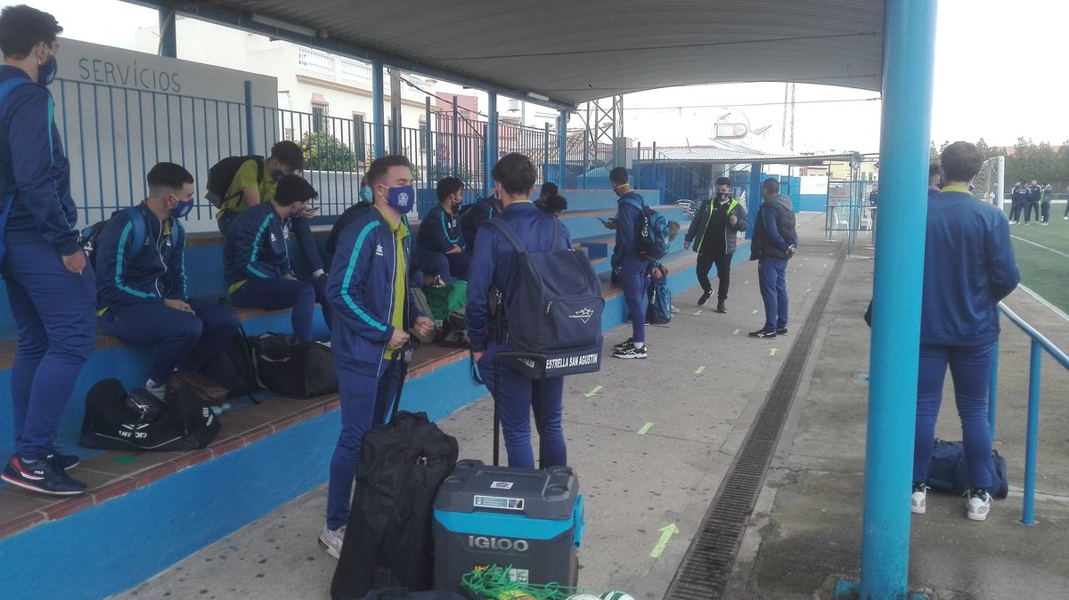 Quiero felicitar a mi amigo y compañero <a href="/lopetazo/">Jose Carlos Lopez</a> por la gran victoria de hoy, difícil y trabajada. Este equipo no tiene techo...la clave está en que no es un equipo, es una gran FAMILIA...chapo por todo el equipo, cuerpo técnico y directiva. Hoy +3, pero ojito,
9 de 9, a seguir.