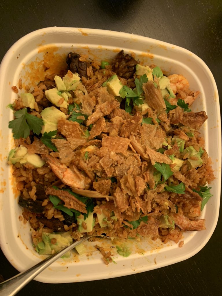 BoilerBabe's tweet photo. Thank you @DwellSocial for delivering @Frontera_Grill to Libertyville!  It was a delicious change from Thanksgiving leftovers! https://t.co/pnXOz2tK53