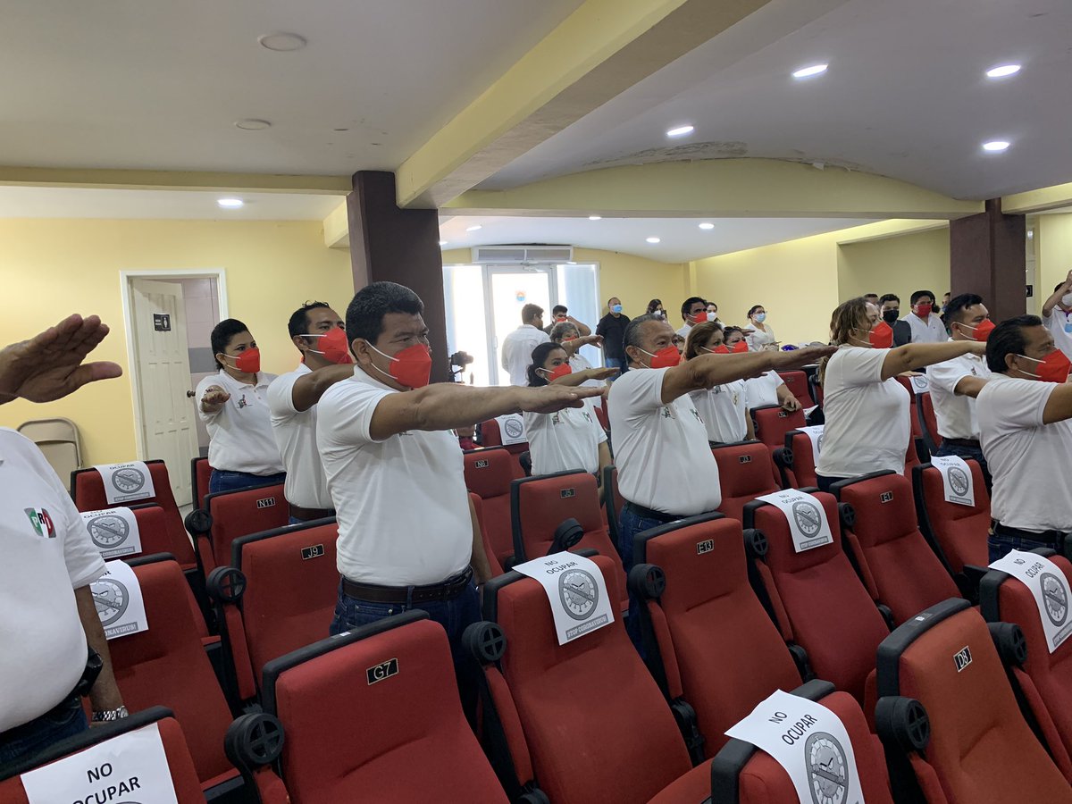 PRITULUM's tweet image. Muchas felicidades Alfredo Solis por tu nombramiento como dirigente de la CNOP en Tulum.

El mejor de los éxitos y todo el respaldo del priismo de Tulum.