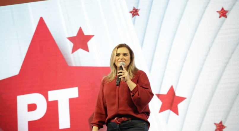 In Recife, Pop. 1.5 Million, Marilia Arreas (PT) is neck and neck with deceased ex- governor Eduardo Campos` son João, 27, (PSB). The final push has gotten ugly, with Campos' camp making sexist insinuations and accusing the PT of "Christophobia".