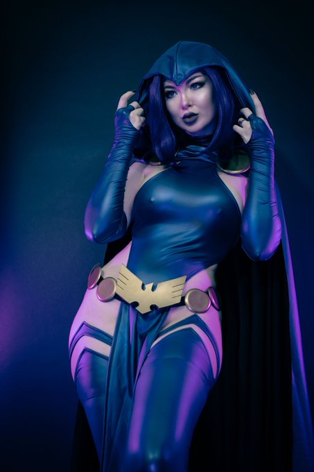 1 pic. Classic Raven this month on Ptrn!! https://t.co/8bbdFDnQkU https://t.co/N6OlgepO86
