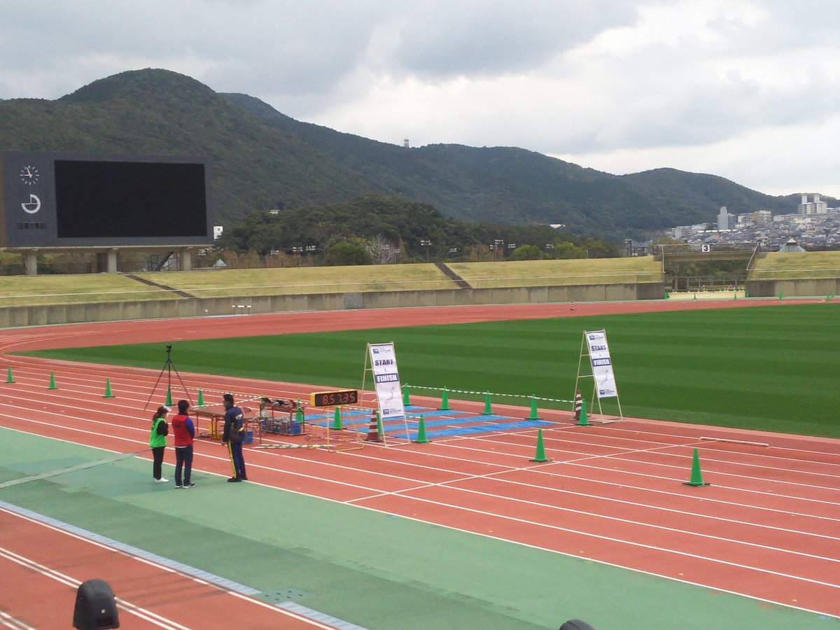 長崎市総合運動公園 かきどまり おはようございます 今日は公園で初のフルマラソン 長崎トライアルマラソンが開催されます そんなに気温も高くなく いいコンディションではないでしょうか ご来園の皆様には園路通行の際 一時待機いただくなどご 長崎市総合運動公園 かきどまり おはようございます 今日は公園で初のフルマラソン 長崎トライアルマラソンが開催されます そんなに気温も高くなく いいコンディションではないでしょうか ご来園の皆様には園路通行の際 一時待機いただくなどご