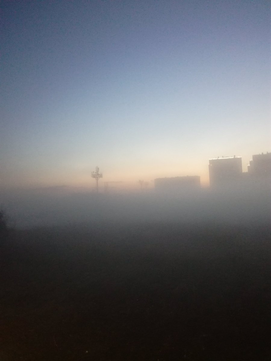 Вот такое сегодня у нас  "Доброе утро"...туманище ...А где-то снег валит и мороз.
