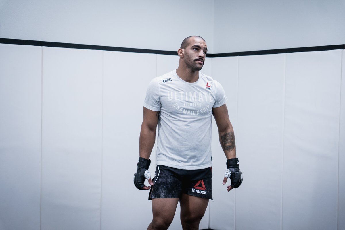 It's about that time โ๏ธ
๐บ #UFCVegas15 main event starts NOW on ESPN and E+ https://t.co/CbqCl5ybcS
