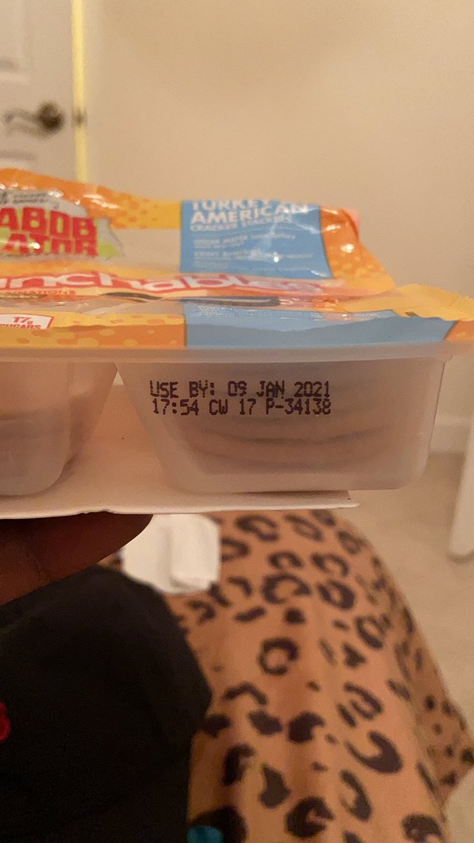 big_sixx_'s tweet photo. @7eleven @RealLunchables y’all trying to kill somebody wit this huh? https://t.co/2vTPGq3TFl