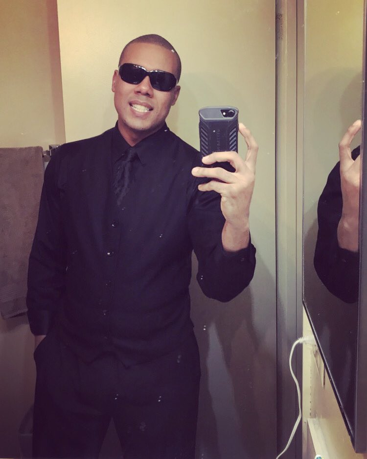 Antonio_Bastian's tweet photo. Stylin’ and profilin’ tonight. Where did I go? 😳😳😳😳😳. #setitoffSaturdays https://t.co/SrayFkL5qp