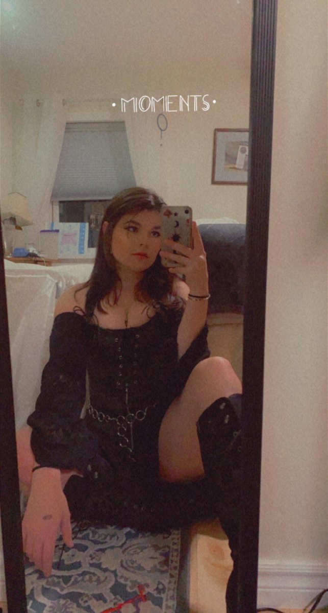 Knightingale06's tweet photo. Happy 20th birthday to me 🎉 I decided that now that I’m officially an adult I’m gonna live my childhood dream and be a goth pirate. https://t.co/Ozk5VdE2iJ
