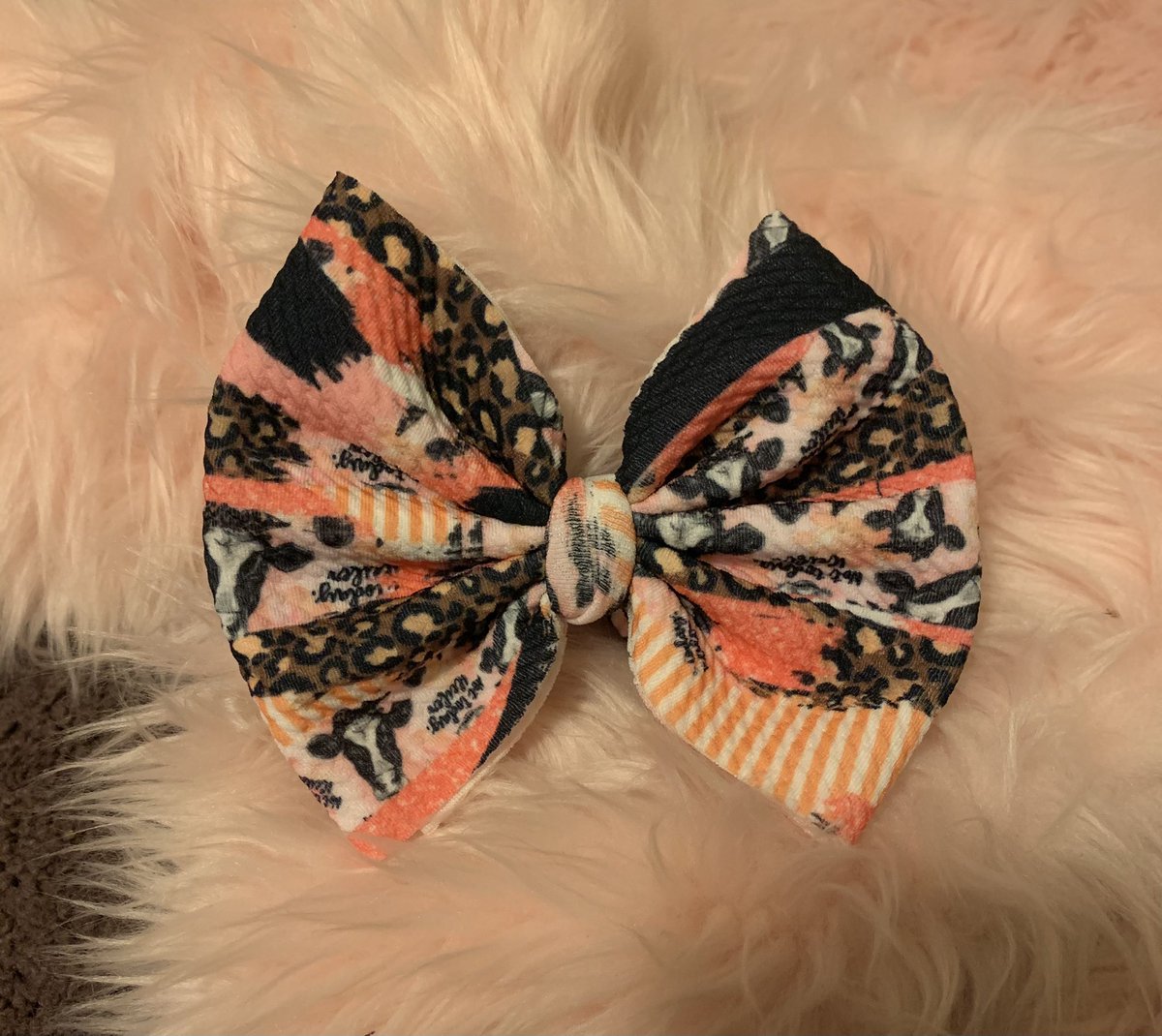 Knot_EnoughB's tweet photo. 4 new bows just added to the website! 

Only $2 ‼️‼️ 
🌟SEZZLE ACCEPTED 🌟

https://t.co/vZJxLTsCPb https://t.co/gBPy7aeMKA