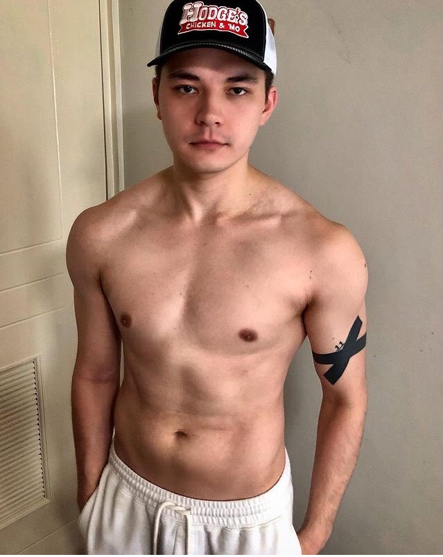 alterprince11's tweet photo. yummy papa Showtime Escort ❤️Greg Hawkins❤️
super hot ba? rate mo sya from 1-10😊😊😊
😘😘😘🥰🥰🥰😍😍😍
ctto
#pinoyhot #yummy #pinoyhunk https://t.co/KM0VC4s8hO
