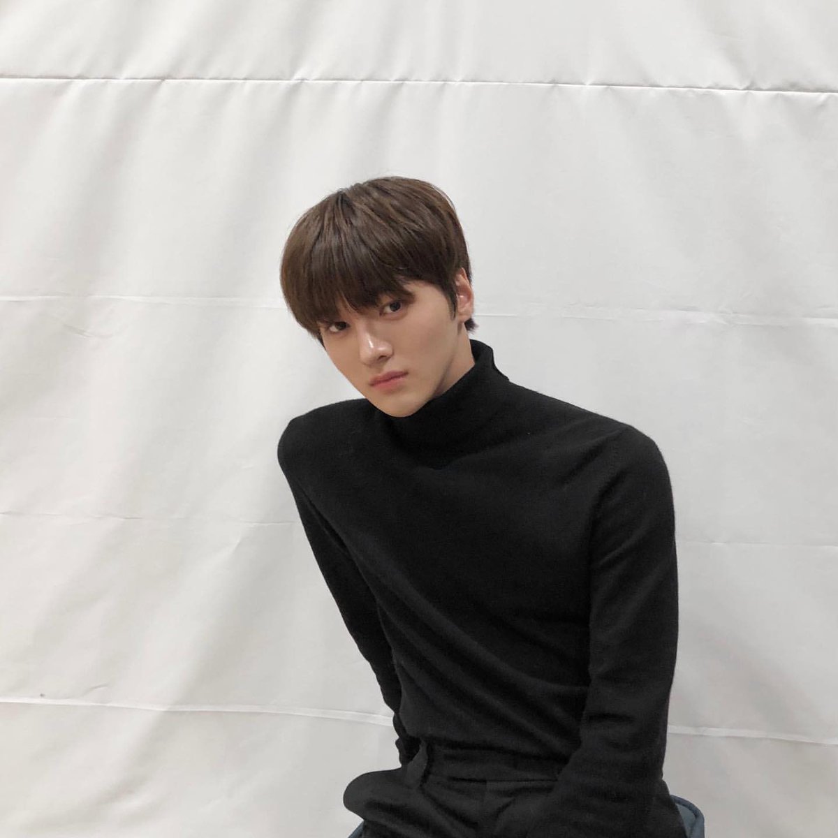 CJH_0709's tweet photo. 곧 성인이라고,,,,,,,, 아기 아니라고,,,,,,, https://t.co/xkFj4qwDje