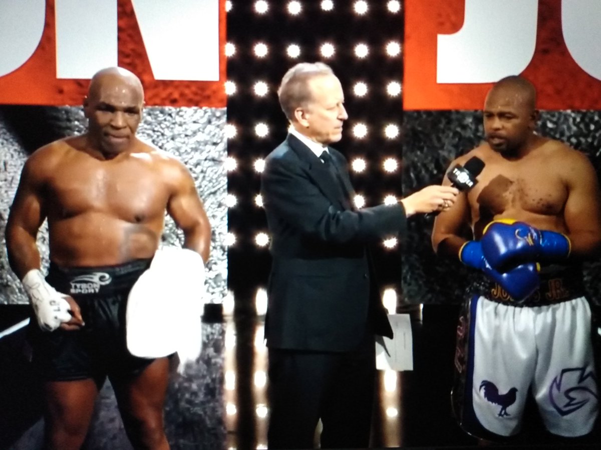 z_yaf_'s tweet photo. #tysonvsjones Okay, what the actual fuck? A draw? You gotta be kidding me, WTF!? https://t.co/VaY29Em5em