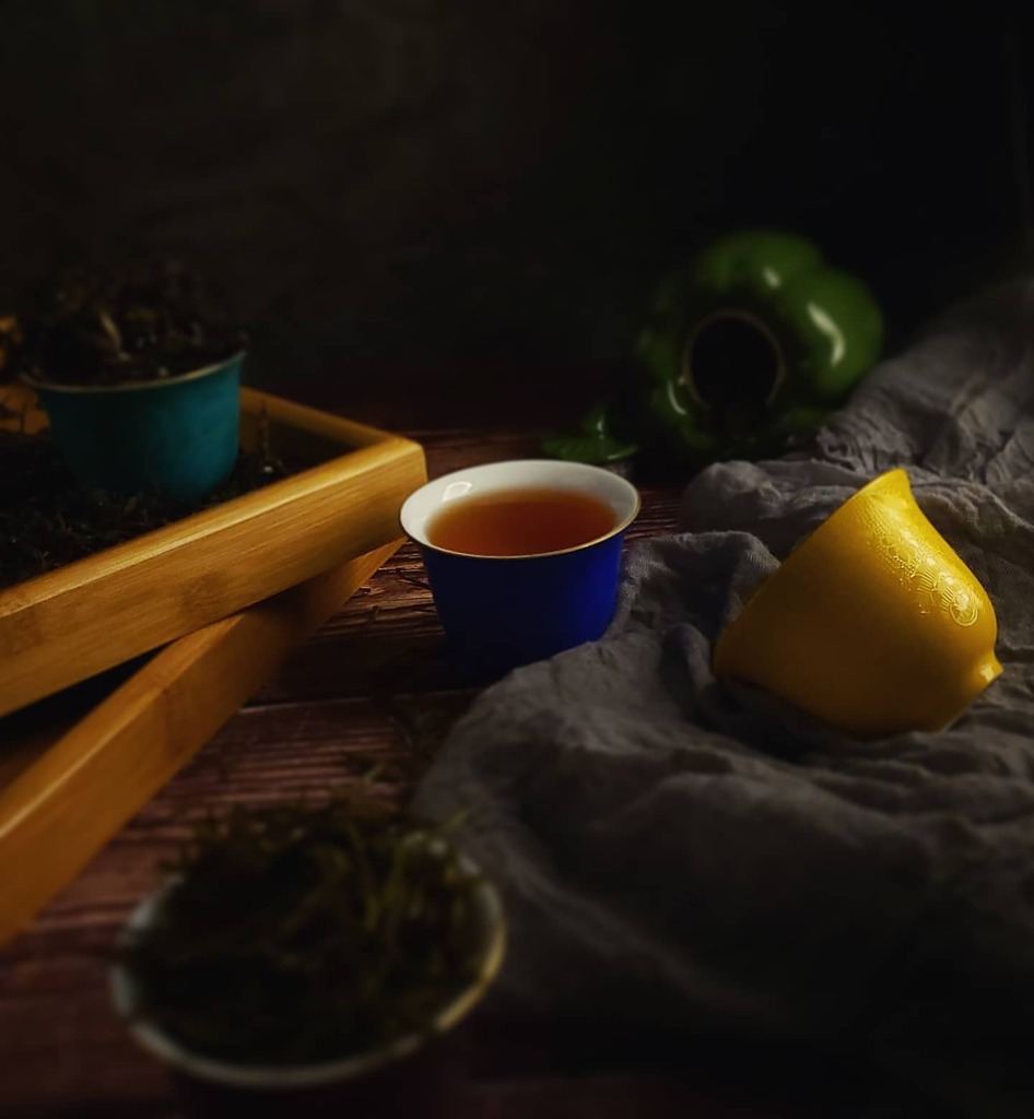 ZhenTea2014's tweet photo. #eveningtea sipping aged Shou Mei. #whitetea
.
#agedtea #vintagetea #tealover #tealovers #chinesetea #gongfutea #shoumei #teamoment #teacup #tealeaves #baicha #zhentea #teaholic #tealife #instatea #eveningteatime #timefortea https://t.co/gs6t82ycYg