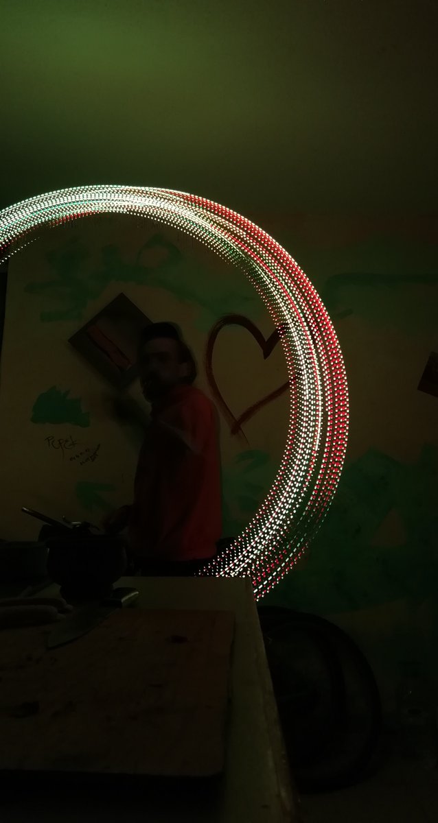 5ch4um1's tweet image. Some more #fastled poi tests...