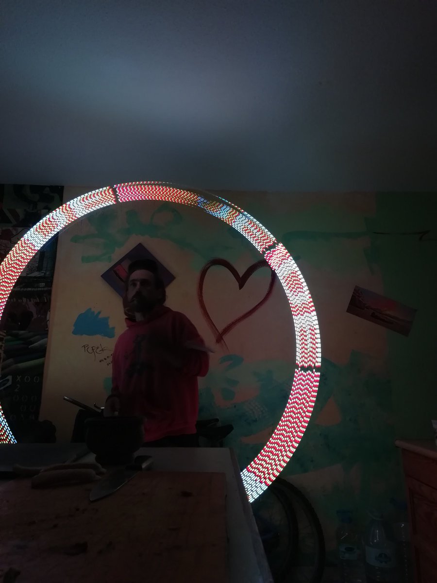 5ch4um1's tweet image. Some more #fastled poi tests...