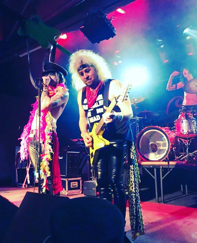 MidnightDevils's tweet photo. For the maniacs. #somethingbigger #waytoodeep #glamband #lamf #japanglam https://t.co/oB6FtsyZnw