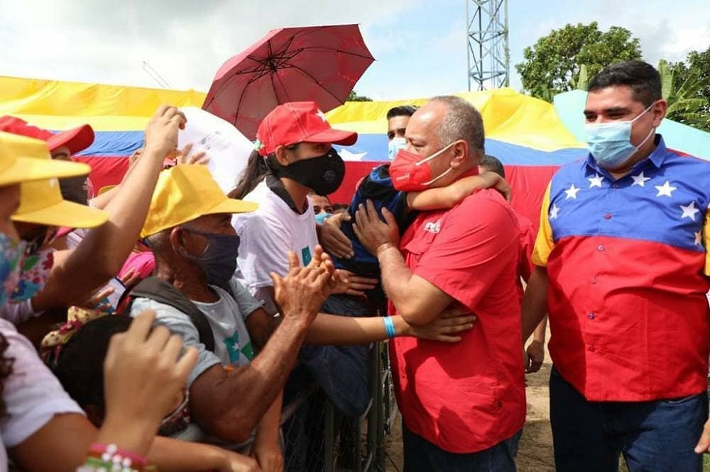 LaBBunke's tweet photo. El pueblo merideño tiene una gran fuerza, representa la esencia del chavismo, siempre está dispuesto a luchar, es antiimperialista, socialista y chavista de corazón
#MeridaConDiosdado
@JEHYSONGUZMAN @dcabellor https://t.co/igef0AkIKf
