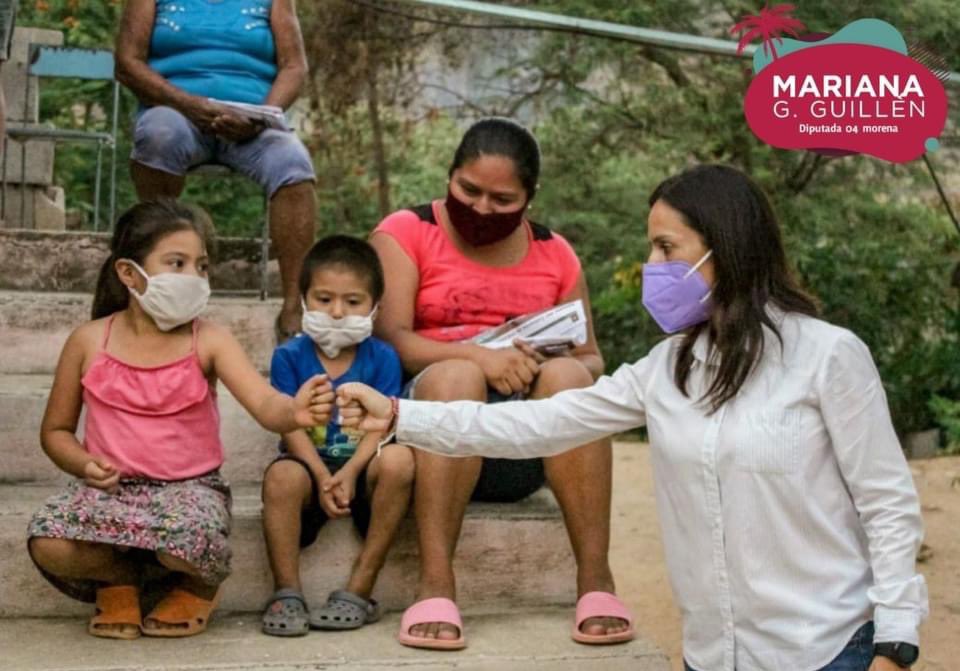 guillen_asecas's tweet photo. Estuvimos con mis amigas y amigos de las colonias Praderas de Guadalupe y Nueva Luz a hacer compromisos que sabremos cumplir. #VamosJuntas #VamosJuntos 😀✌🏼

#Morena #MarianaGuillen #Acapulco #4t #MenosChoroMasAccion https://t.co/bk5NWo4izA