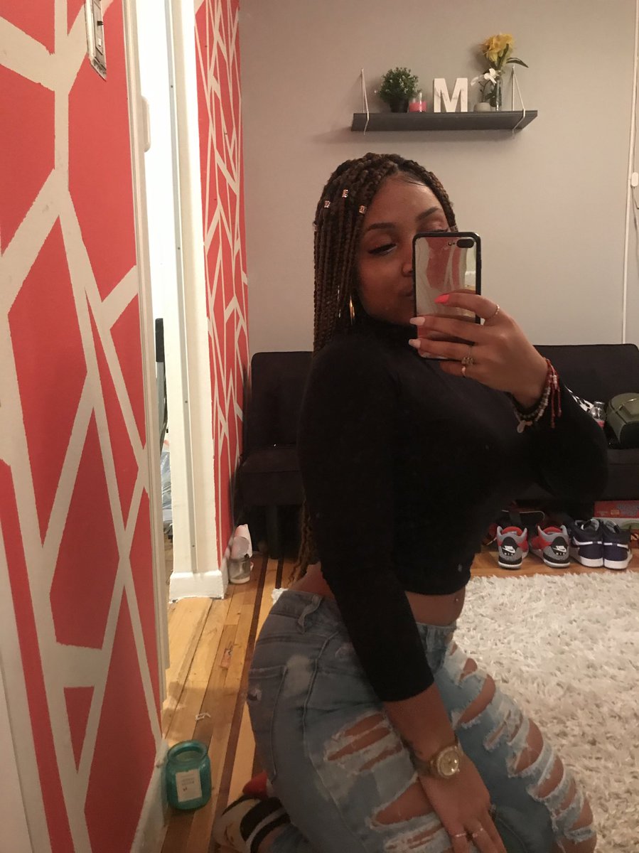 MYeliaheny's tweet photo. hi 💗 https://t.co/DOAsX0GCyw