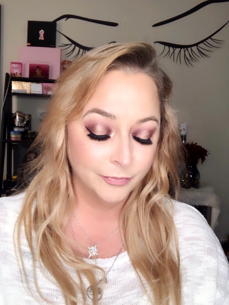Twitter sees it first, I got to play in my #naughty palette by <a href="/hudabeauty/">Huda Beauty</a> last night the video is live on my channel. Brands tagged used <a href="/hudabeauty/">Huda Beauty</a> <a href="/HYIMJEN/">Jen Gerard 🐻❤️🥰🌈</a> <a href="/elfcosmetics/">e.l.f. Cosmetics</a> <a href="/stilacosmetics/">stilacosmetics</a> <a href="/Itcosmetics/">IT Cosmetics</a> <a href="/nanacocobeauty/">Nanacoco Professional</a> <a href="/queencosmetic12/">Servileakalee</a> <a href="/PIXIBeauty/">Pixi by Petra</a> <a href="/ABHcosmetics/">Anastasia Beverly Hills</a> pls RT #mua 💕💖