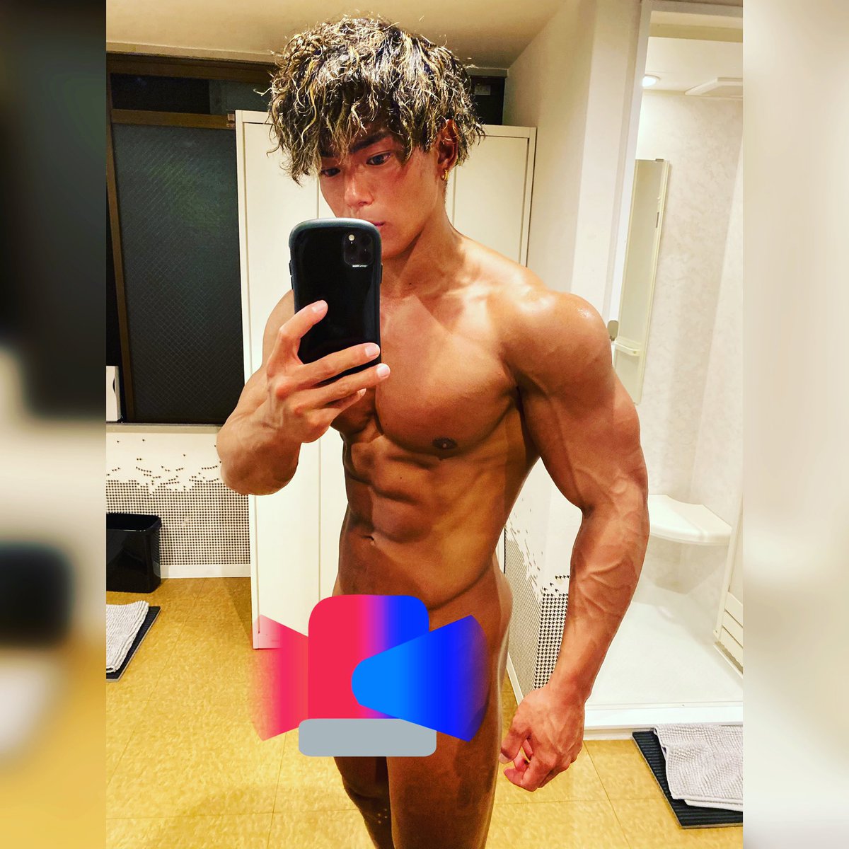 kira15043032's tweet photo. リツイートしてくれたら
明日も裸の投稿するかもよ？(需要ある？) https://t.co/2MC9L1aU6C