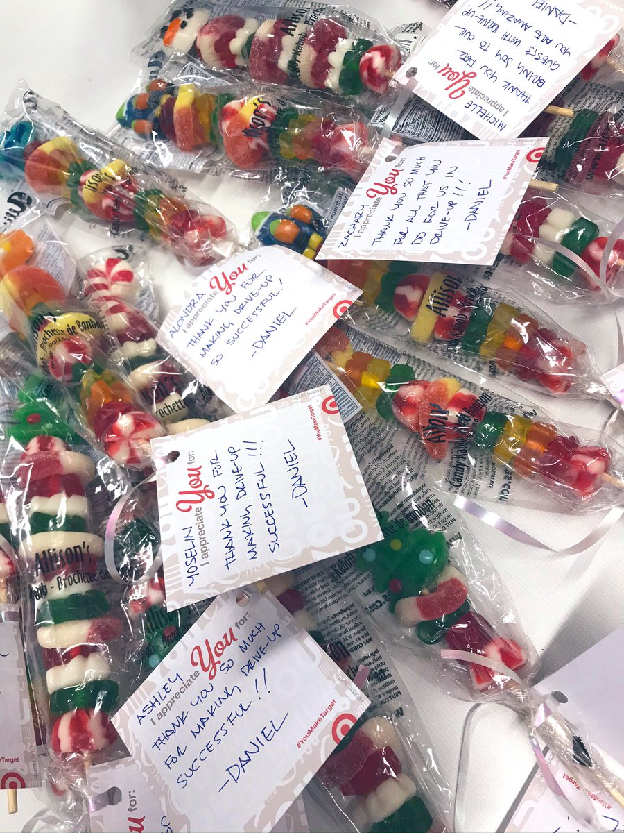 Handing out #gratitude to our amazing Drive-Up team! #target #contactless #driveup #pickup #worksomewhereyoulove #FOSlife #G292 #D244 #T2421 #Anahiem #DanielsJedi