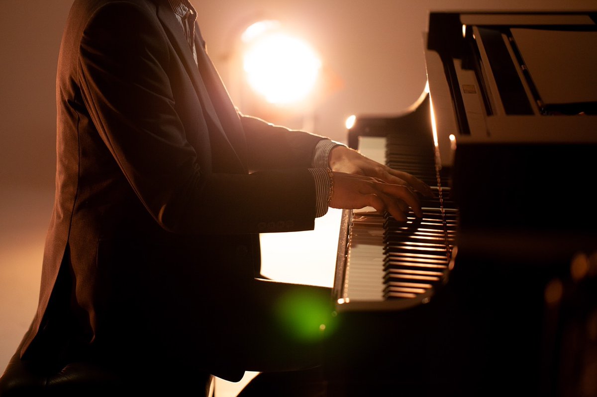 CPOrchOfficial's tweet photo. 🎹 เพลงอะไรที่หนุ่มยูชอน จะมาเดี่ยว Piano กับวง Orchestra ลองทายกันดูสิ ?!

📌จองบัตรได้แล้วที่ https://t.co/rgk1wZ3rHm

มีจำหน่ายทั้ง Offline และ Online พร้อมลุ้นรับ Christmas Gift ภายในงานอีกด้วย

#CPOCharityProject #ParkYuChunIsComingToTown #CPOwithYC1stFullSoloConcert https://t.co/GtptGAHBPa