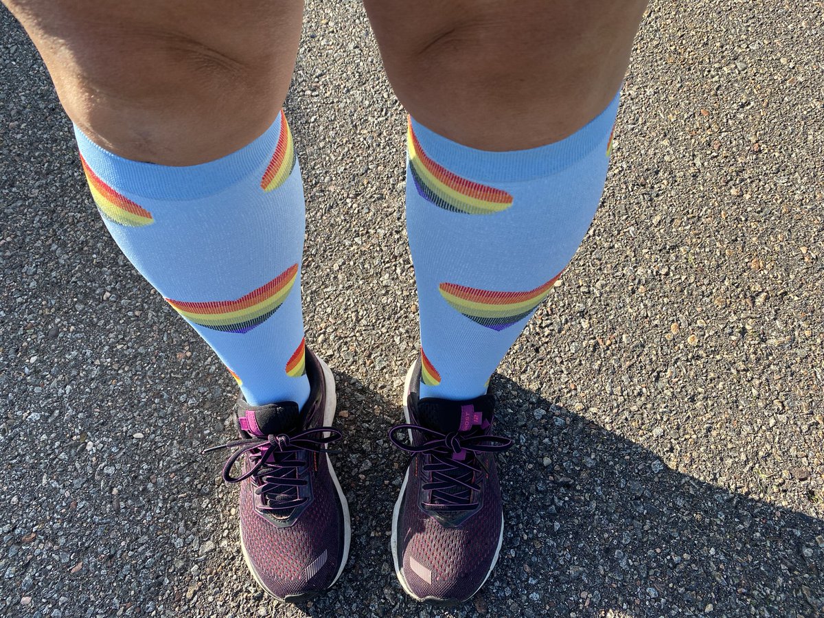mkgogirl's tweet photo. Some days are harder than others to lace up the shoes & go. Was it pretty? Nope. Did I do it anyway? Yep. #run #running #gettinghealthy #keepwalking #keeprunninggfriend https://t.co/yXqYhHEtTx
