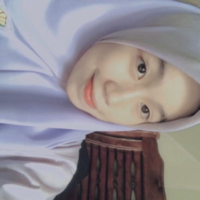 eeeesyaaaaa's tweet photo. miss school alrey https://t.co/TqHdBcQnKe