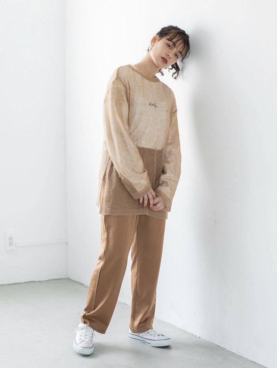 NiCORONofficial's tweet photo. 【Thank you sale!!】

あみあみニットはレイヤードに◎
中のインナーを変えて着回しも楽しめます❤︎

透かし柄ニットセットトップス
¥7,590 → ¥3,795 tax in【50%OFF】
color offwhite / beige / lavender
size FREE

〜11/30(mon)23:59表示価格からさらに20%OFF!

▼check
https://t.co/ChR69iMkqZ https://t.co/fo18Ffh42u