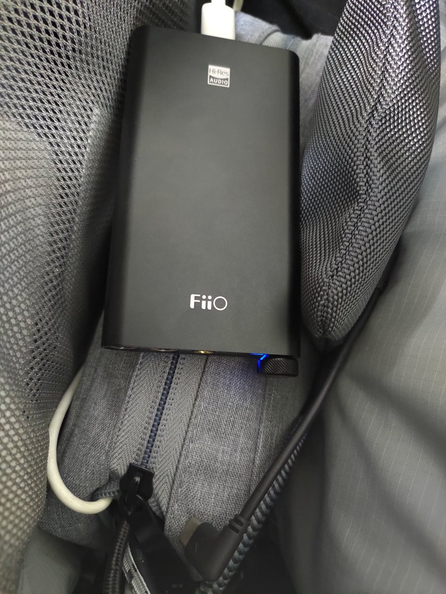 黒糖 もずく テスト壊滅中 Fiio Q3届きました ハブに繋いでスマホ と接続中 音いい 1ヶ月遅れで届いたけど満足 ただ 低インピーダンスイヤホンホワイトノイズ少し気になるかなー まあイヤホン変えればいいだけなので ちょっとq5s も気になってます 黒糖 もずく テスト壊滅中 Fiio Q3届きました ハブに繋いでスマホ と接続中 音いい 1ヶ月遅れで届いたけど満足 ただ 低インピーダンスイヤホンホワイトノイズ少し気になるかなー まあイヤホン変えればいいだけなので ちょっとq5s も気になってます