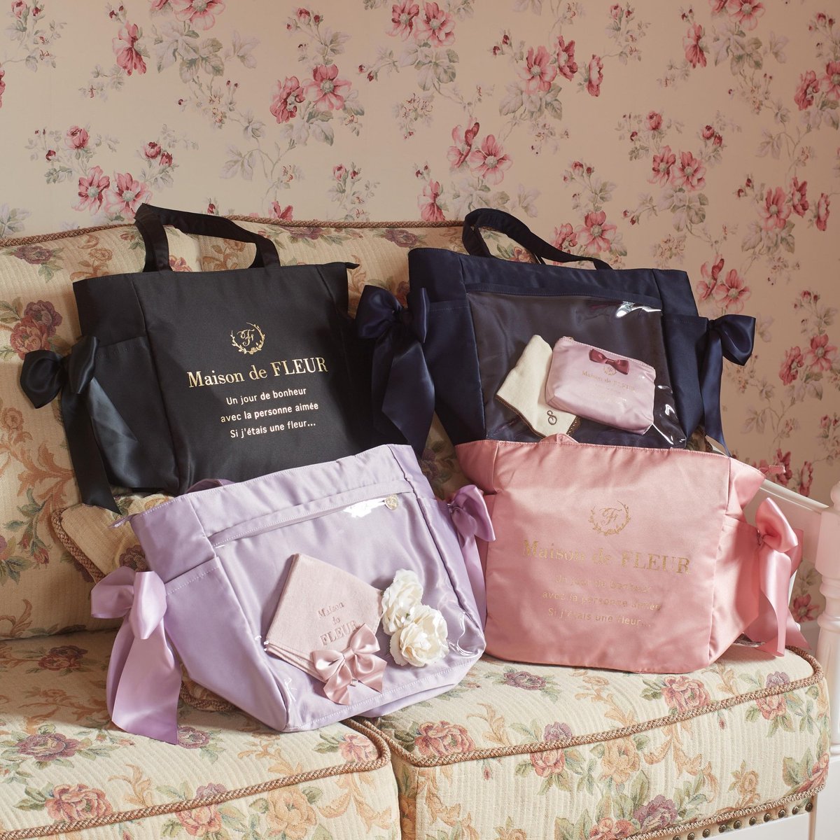 1着でも送料無料 Maison de FLEURルミネ池袋店限定商品メゾンドフルールクリアポケットトートバッグクリアポケットはA4サイズが入る大き - トートバッグ