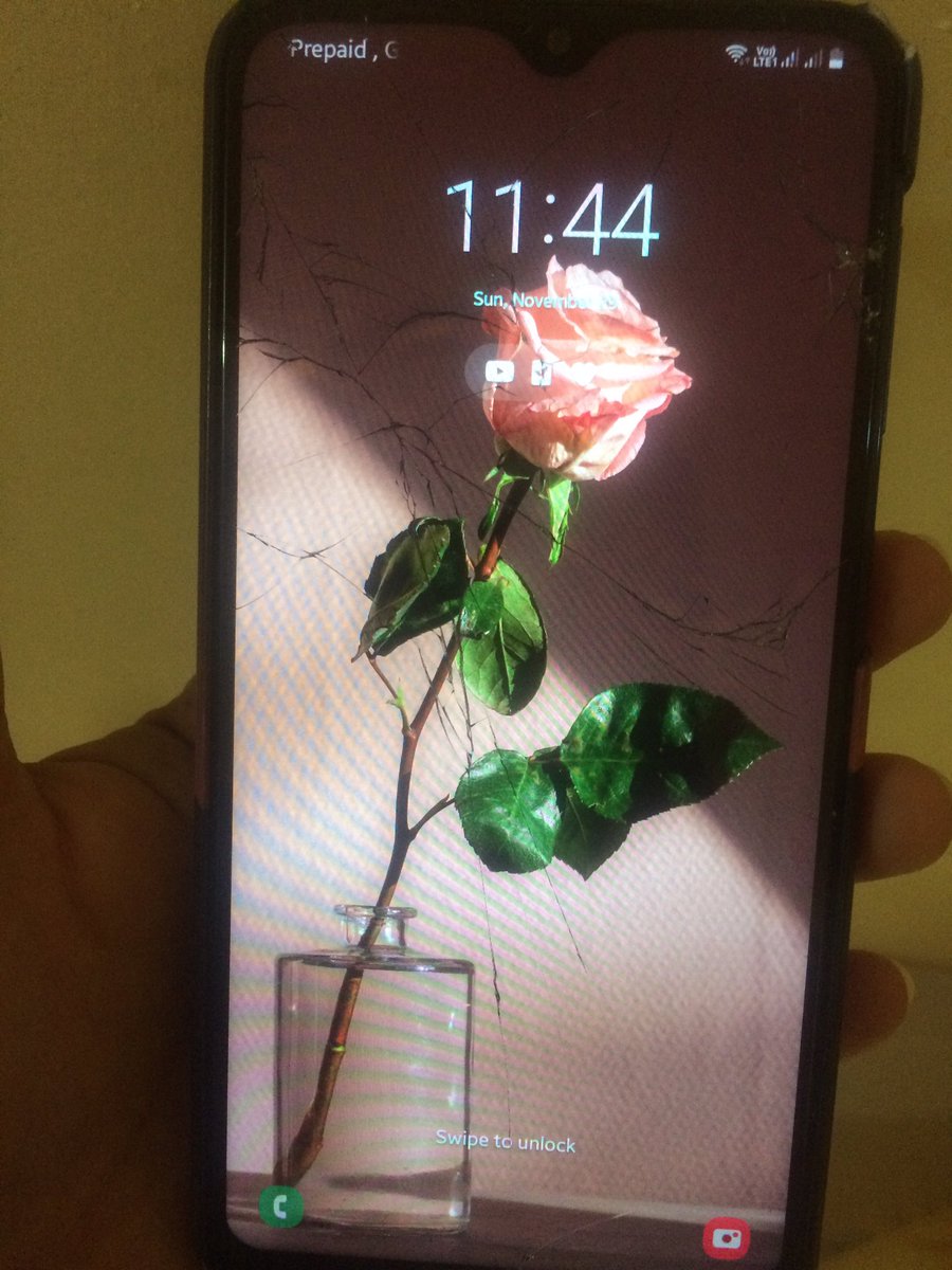 cheeneerazvi's tweet photo. RIP phone! 

#SNLheartsOPM | Happy Birthday CLAIRE https://t.co/74OMSCRdqF