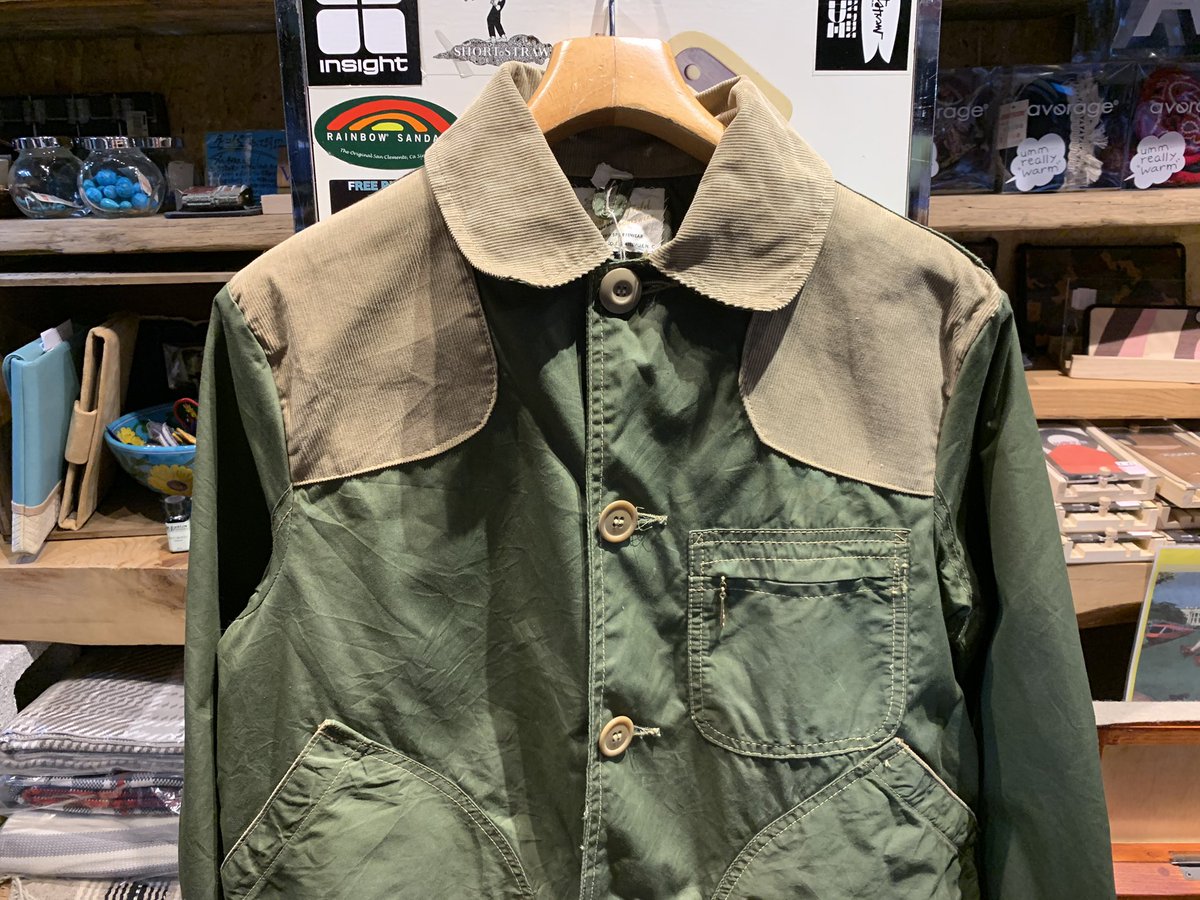 outsidekawasaki's tweet photo. USED American Field
Hunting Jacket
Size M〜Lぐらい
Price ¥8900+tax
ポケットの形や
コーデュロイの生地など
ディティールがGOODです😏
#アウトサイド川崎 #川崎 #川崎駅東口 #古着 #ユニセックス #アメカジ #americanfield #アメリカンフィールド #ハンティングジャケット #川崎じもと応援券 https://t.co/Xhnkz1TWgc