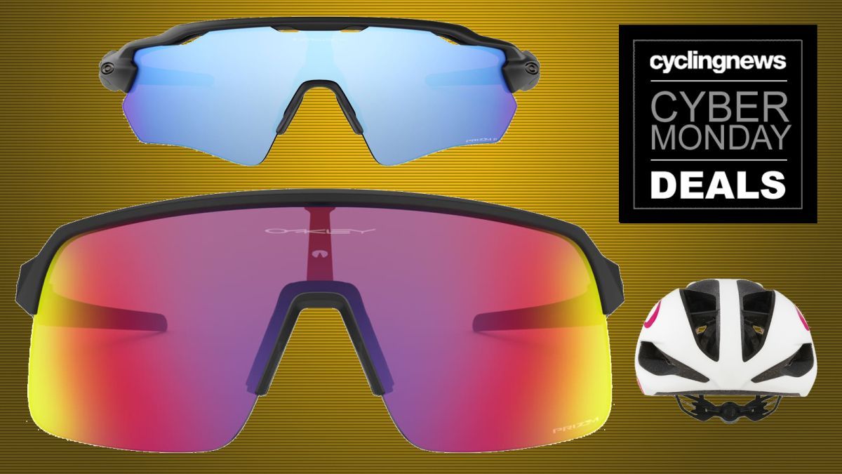 cyber monday oakley