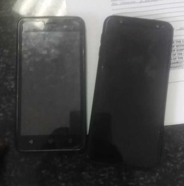 JoburgMPD's tweet photo. 2x suspects arrested by #JMPD IIOC Reaction Unit in Hillbrow for Robbery. Officers received info of robbery taking place. Upon arrival 2x suspects were robbing the victim. 1x suspect was immediately apprehended, the other tried to run but was also arrested.
#WeServeJoburg https://t.co/4HsXjCKI8L