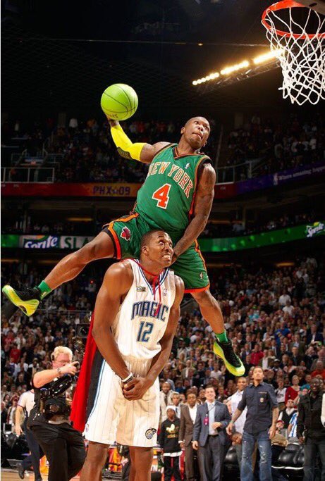 WAY2ALIVE's tweet photo. nate robinson went from this to this #tysonvsjones https://t.co/mTuAudEC3M