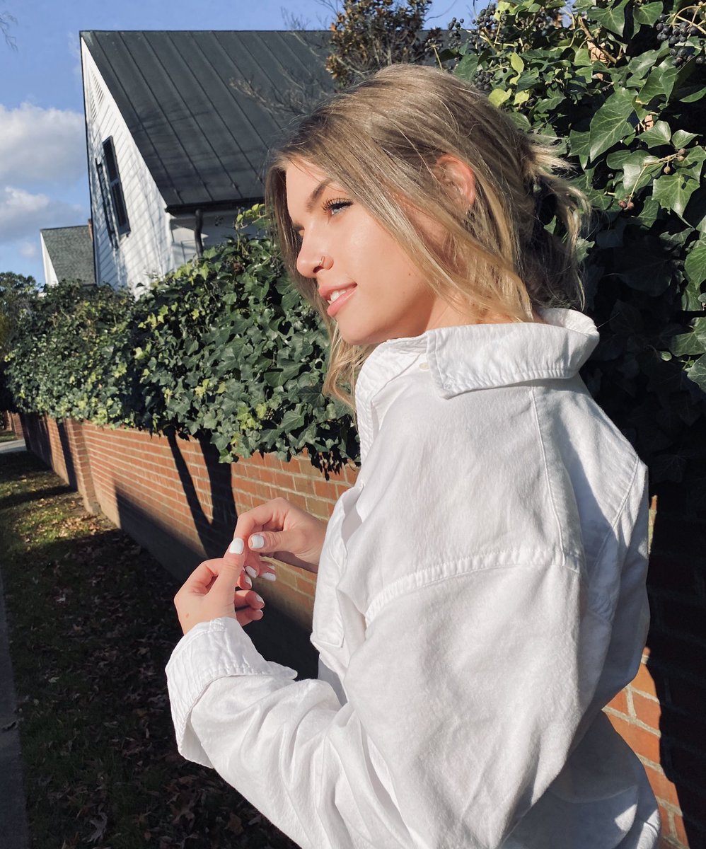 LittleFleckk's tweet photo. Yeah idk either https://t.co/Tnfq6MntOJ