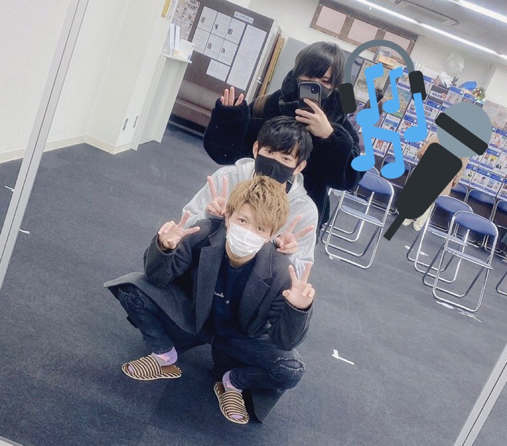 みなさんこんにちは!🌊
今日の #ボーカルレッスン🎤の
課題曲は「366日」🎵でした。難しかったです😖
苦手な高い声と低い声の切り替えを克服できるように頑張ります💪✨
明日からの学校も頑張るぞぉ〜⤴︎︎⤴︎︎
ひろや🌊
#Vector
#大場寛也 https://t.co/6IgVyF1RSI