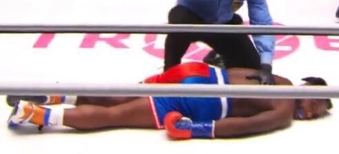 REALSTARKS27's tweet image. Netflix: Still watching? 

Me: