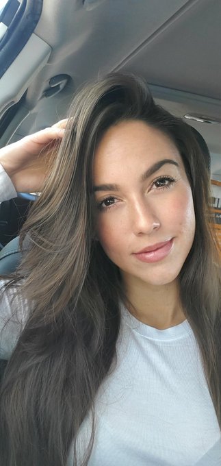 Its my weekly face photo ..  So, how the fuck was your Thanksgiving? https://t.co/quhvGWJiEZ